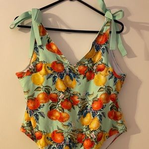 Posh peanut swimsuit size 2XL(runs very small)
